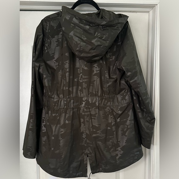 Guess Anorak Jacket - Picture 4 of 8